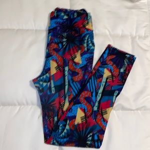 LuLa Roe one size leggings